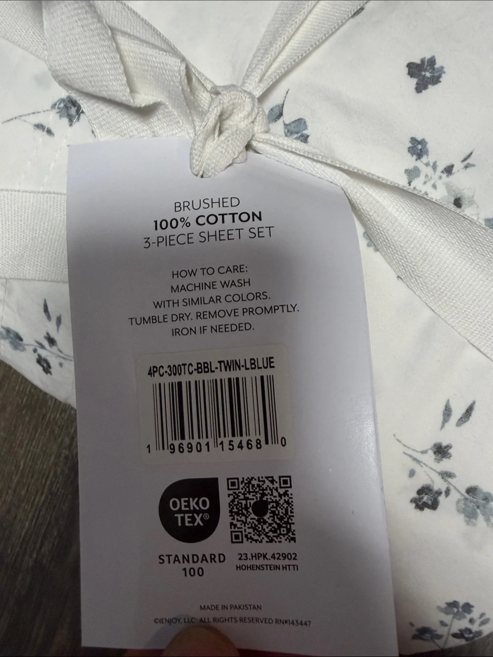 Brush 100% Cotton 3 piece sheet set Twin. 300 thread count
